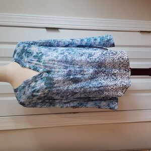 Zac & Rachel Blue and White Floral Blouse Size Large